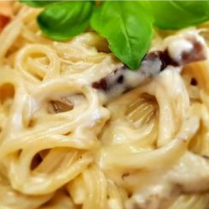Spaghetti with a Whole Piece of Salmon
