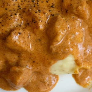 EASY HUNGARIAN CHICKEN PAPRIKASH
