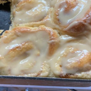 BEST CINNAMON ROLLS