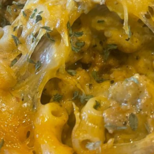MACARONI AND BEEF WITH CHEESE