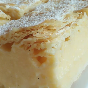 THESE CLASSIC VANILLA CUSTARD BARS ARE TO DIE FOR