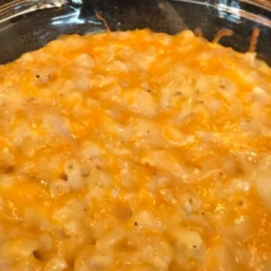 GRANDMA’S SOUTHERN MAC AND CHEESE