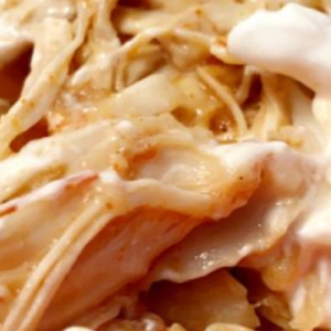 CROCKPOT TACO CHICKEN NACHOS