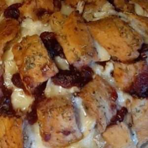 CRANBERRY BRIE PULL-APART BREAD