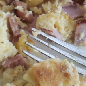 EGGS BENEDICT CASSEROLE