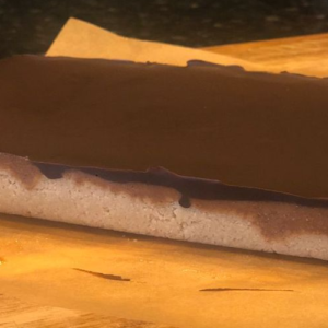 NO-BAKE MILLIONAIRE’S SHORTBREAD BARS