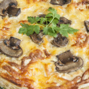 Super delicious pie with chicken breast, mushrooms and cheese – perfect for any occasion