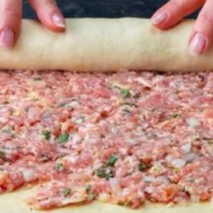 Rolls with minced meat from the pan
