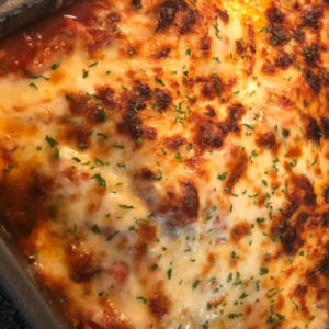 EASY MOZZARELLA CHICKEN WITH MARINARA SAUCE AND MUSHROOMS
