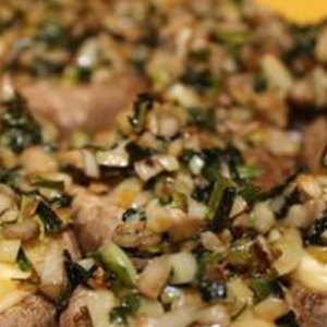 Mushrooms stuffed with cheese and garlic in the oven – a quick and super delicious meal!