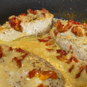 COPYCAT OLIVE GARDEN OVEN BAKED TORTELLINI ALFREDO
