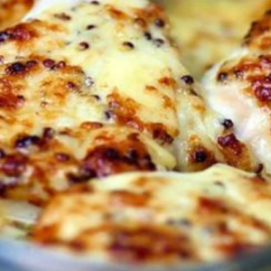 Chicken breast with this delicious sauce is a real temptation – a perfect recipe for a romantic dinner!