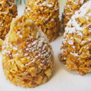 Amaze your loved ones and guests with a delicious no-bake dessert “Fir Cones”!