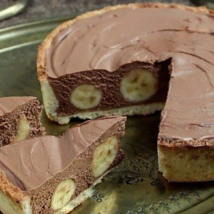 Chocolate Mousse Banana Cake – a special cake for special occasions!