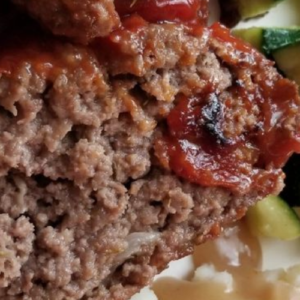 GRANNY’S CLASSIC MEATLOAF