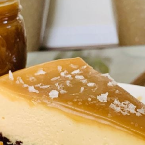 BROWNIE CARAMEL CHEESECAKE