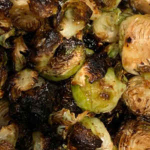 ROASTED BRUSSEL SPROUTS WITH BALSAMIC GLAZE
