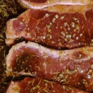 MOUTH-WATERING STEAK MARINADE