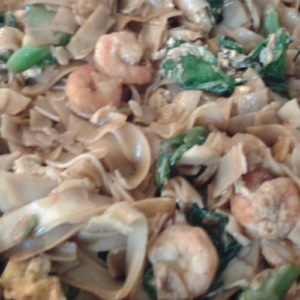 PAD SEE EW – THAI STIR FRIED NOODLES