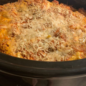 SLOW COOKER BAKED ZITI: AN EASY CROCK POT RECIPE THAT’S A GUARANTEED CROWD PLEASER