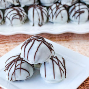 These are Oreo Cookie Balls – a sweet and tasty dessert that’s quick and easy to make.