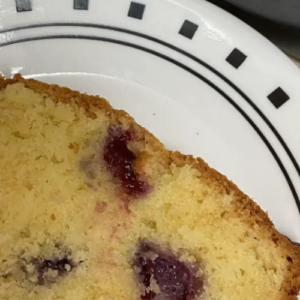 BRIGHTEN UP YOUR MORNING WITH A SLICE OF THIS REFRESHING BLUEBERRY LEMON BREAD