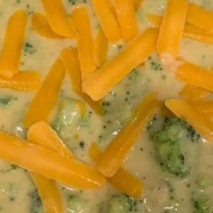 HOW TO MAKE THE BEST BROCCOLI CHEDDAR SOUP IN 20 MINUTES WITH JUST 5 INGREDIENTS!