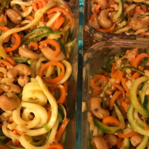 15 MINUTE GARLIC LIME CASHEW ZOODLES