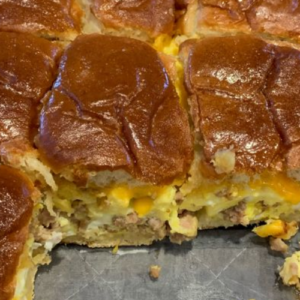 CHEESE AND SAUSAGE BREAKFAST SLIDERS