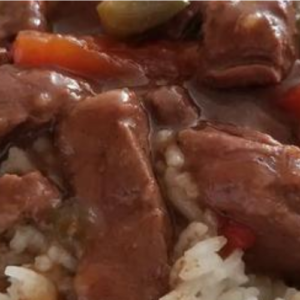 CROCK POT PEPPER STEAK: AN EASY HOMEMADE VERSION OF THE CLASSIC CHINESE-AMERICAN DISH
