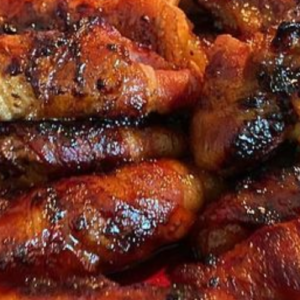 DELICIOUS BACON-WRAPPED CHICKEN TENDERS POT PIES RECIPE