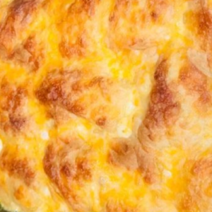 CHEESY CHICKEN CRESCENT BAKE – A CROWD-PLEASING DINNER RECIPE!