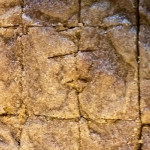 IRRESISTIBLE CINNAMON SUGAR BLONDIES: A SWEET DELIGHT FOR EVERY PALATE