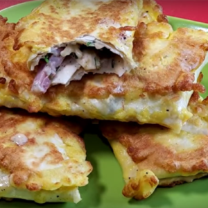 Such a breakfast should be prepared by everyone – delicious rolls with filling, ready in just 10 minutes!
