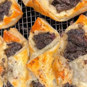 BEEF WELLINGTON TURNOVERS: A SAVORY DELIGHT WITH SWEET CHILI WINE SAUCE