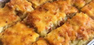 IRRESISTIBLE SAUSAGE AND CREAMY HASHBROWN CASSEROLE: A CHEESY DELIGHT!