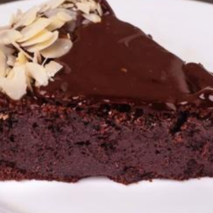 Flourless Chocolate Almond Cake: the easy recipe for a decadent gluten-free dessert