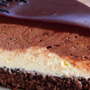Three layers: the creamy and delicious dessert