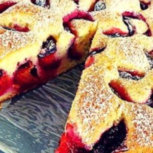 Autumn cake, with plums! The irresistible aroma will bring everyone to the kitchen!