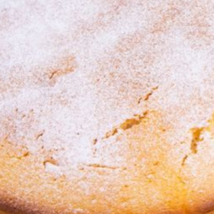 Soft lemon cake: fragrant and delicious!