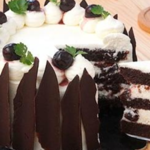Black Forest Cake: the recipe for the creamy dessert everybody will love