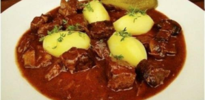 The best goulash recipe: Goulash according to Grandma Magda