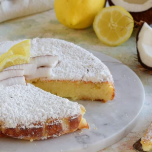 Impossible coconut and lemon cake: the recipe for a dessert with a unique texture