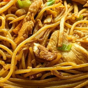 Fried noodles with chicken