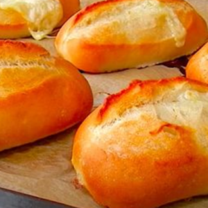 Cheese bread rolls: the easy recipe to make them fluffy and delicious