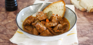 Beef stew: the easy recipe to make it tender and juicy