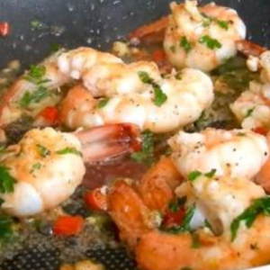 Garlic butter shrimps: the recipe for a tasty and easy dish you’ll love