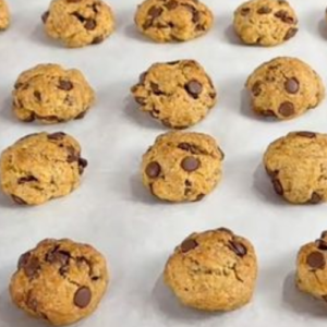 Pumpkin and chocolate cookies: the delicious light recipe without butter or eggs