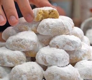 Almond soft cookies: the easy and tasty recipe to try right now