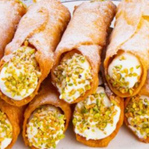Cannolo fritters: an incredible treat to try right now